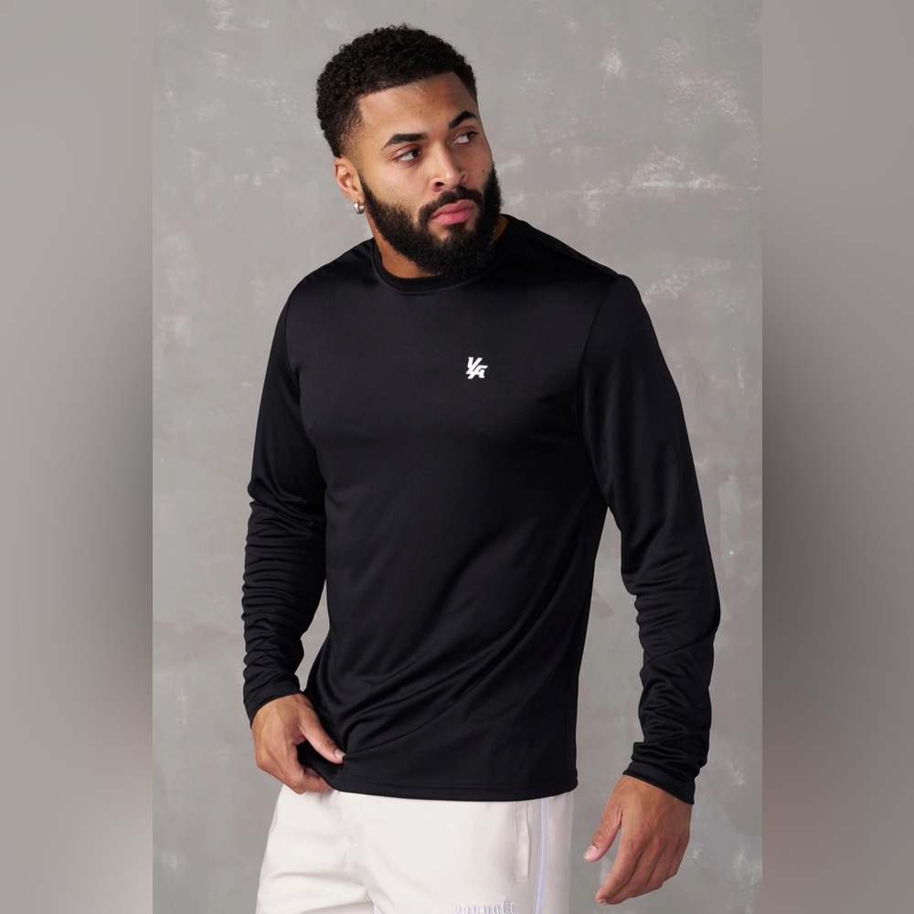 Young LA fit tech long sleeve LARGE